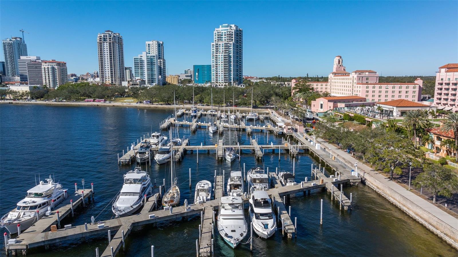 VINOY PLACE CONDO - Residential