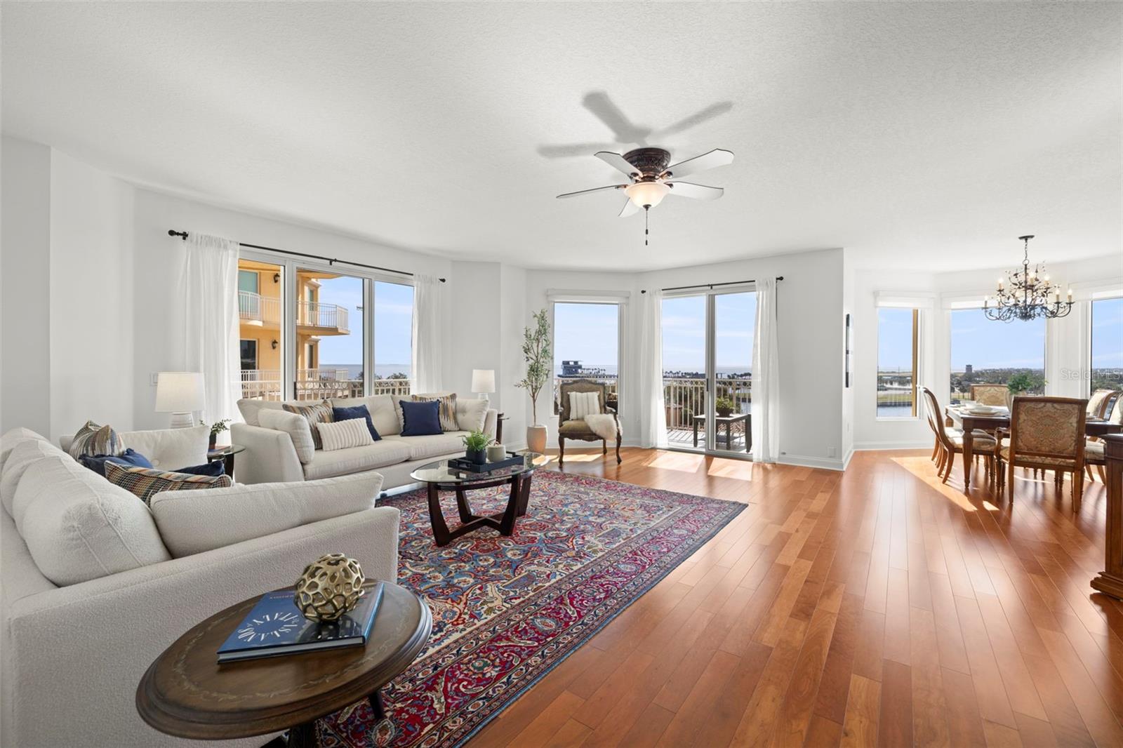 VINOY PLACE CONDO - Residential