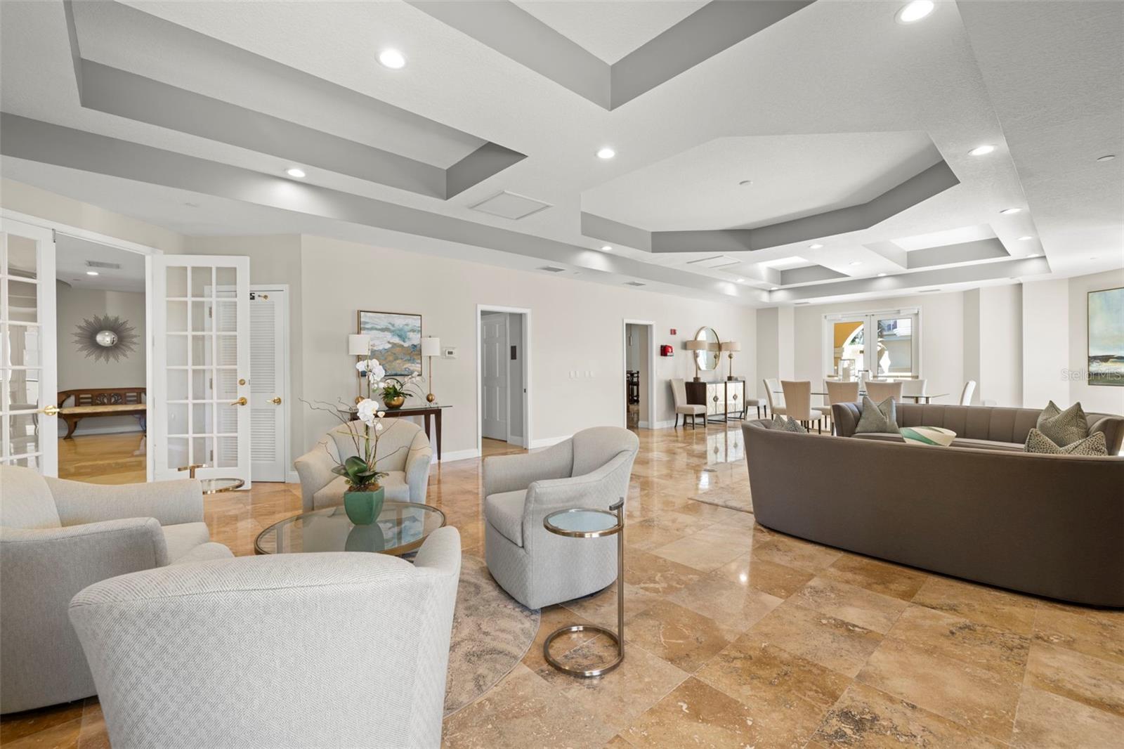 VINOY PLACE CONDO - Residential