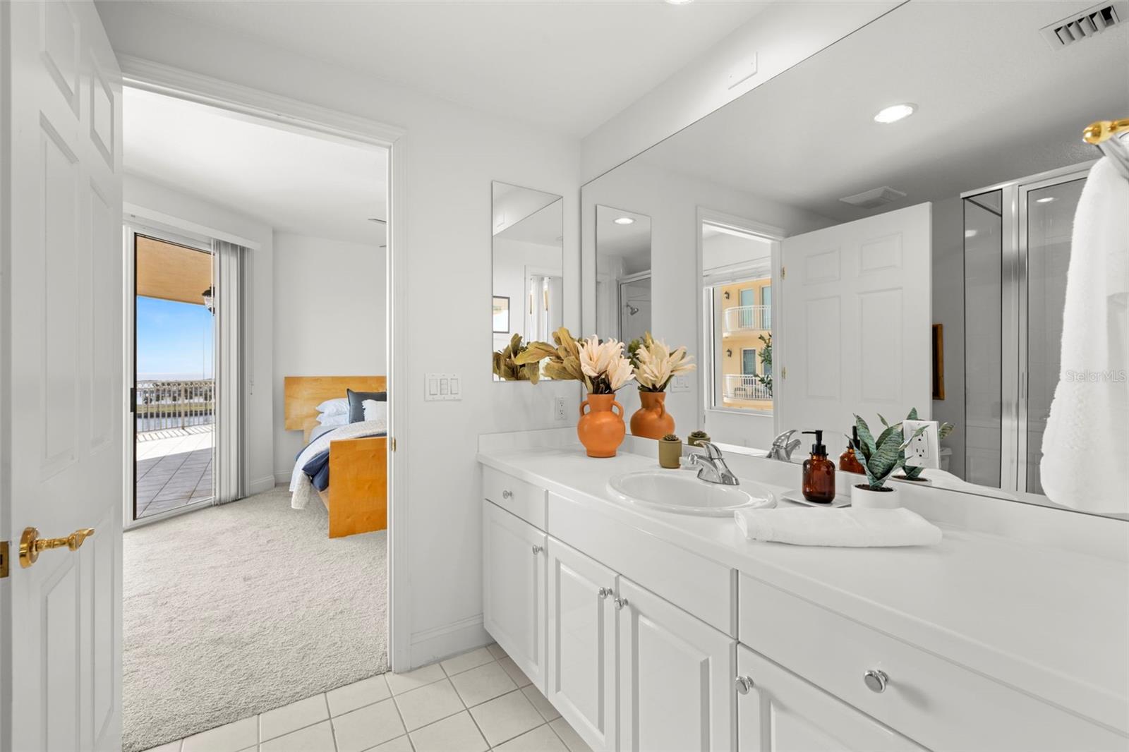 VINOY PLACE CONDO - Residential