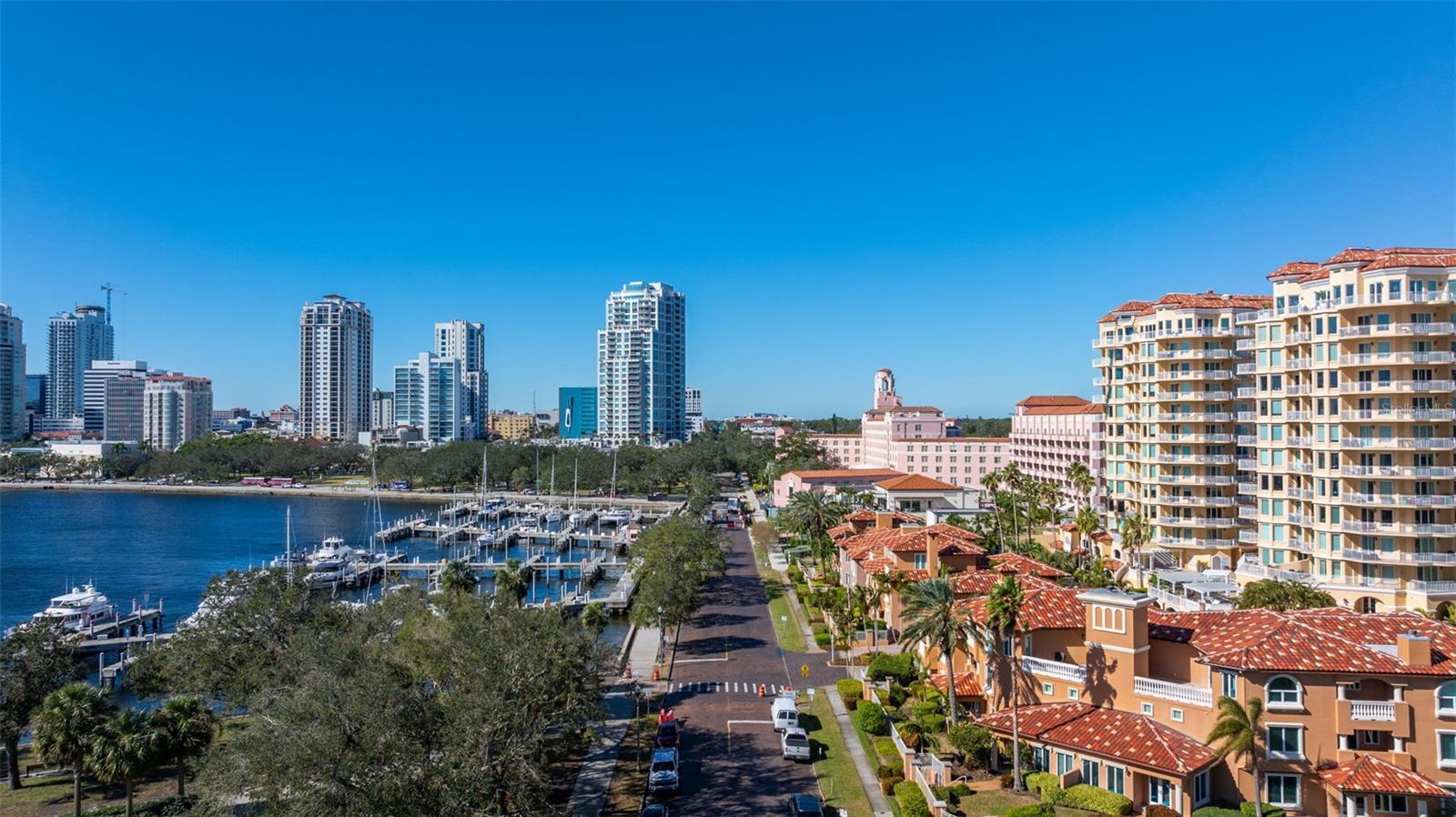 VINOY PLACE CONDO - Residential