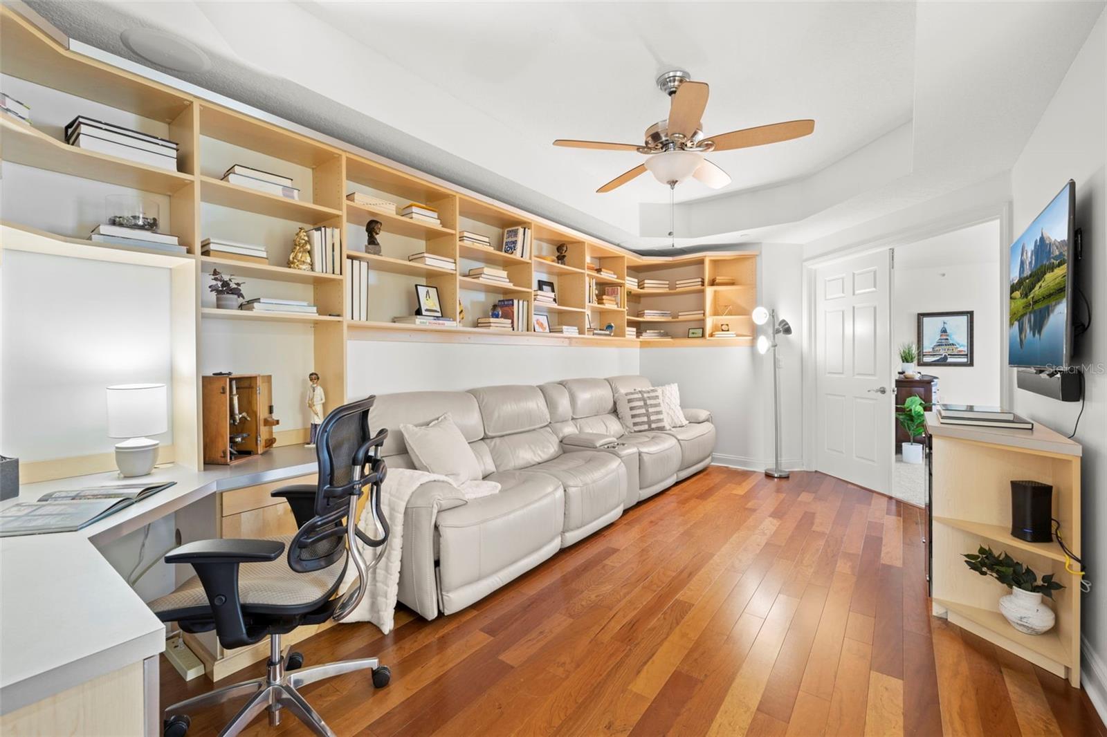 VINOY PLACE CONDO - Residential