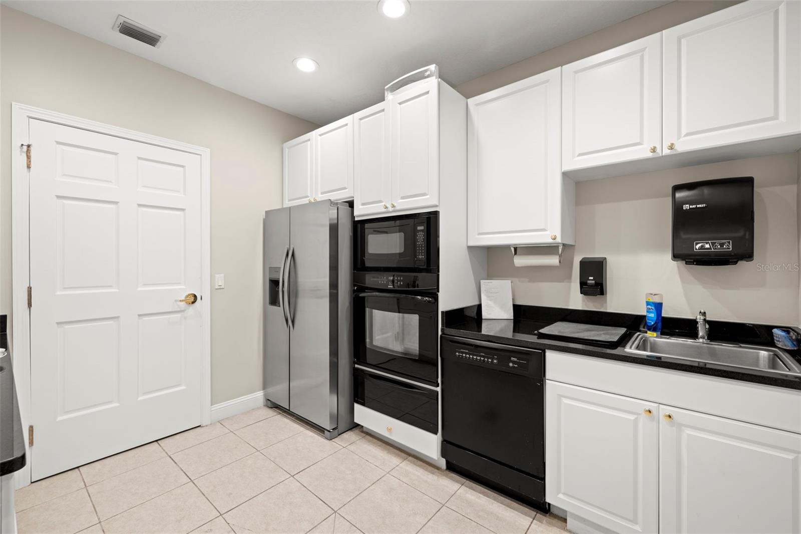 VINOY PLACE CONDO - Residential