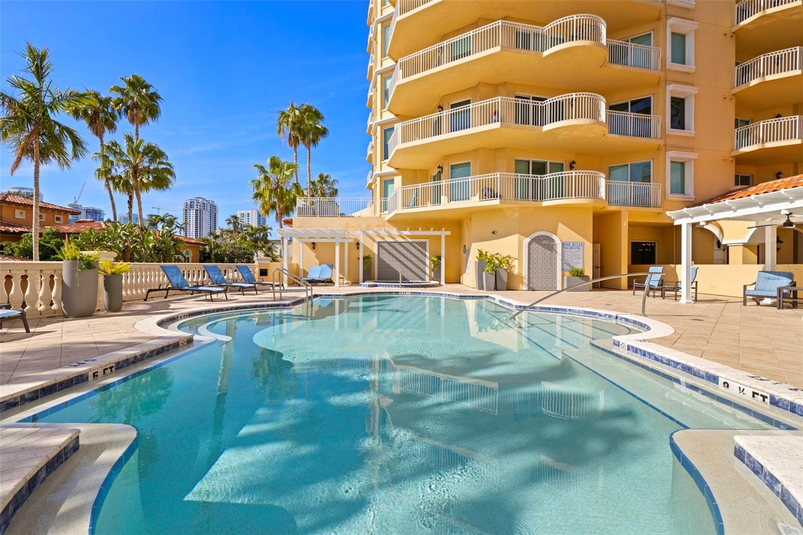 VINOY PLACE CONDO - Residential