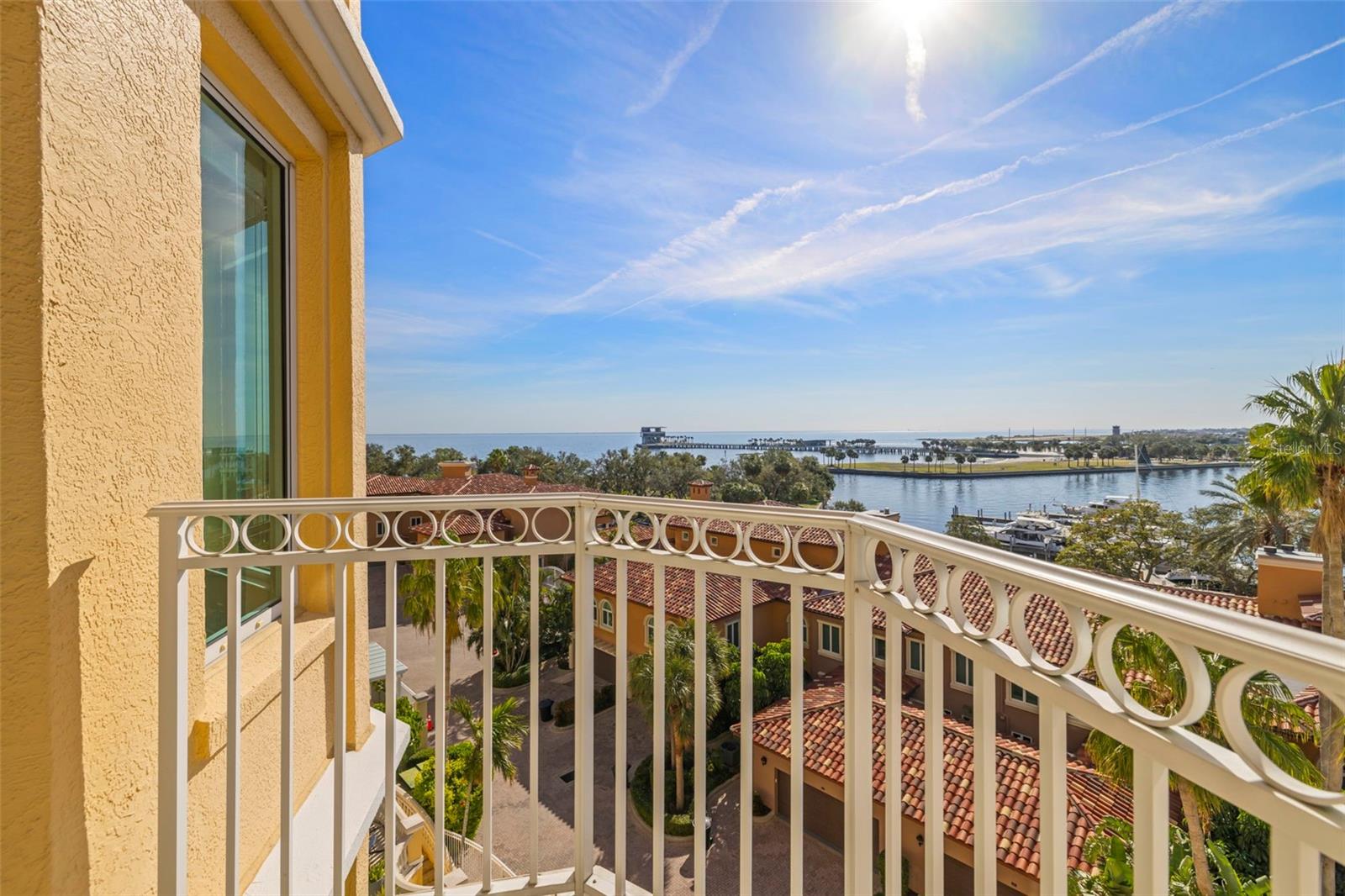 VINOY PLACE CONDO - Residential