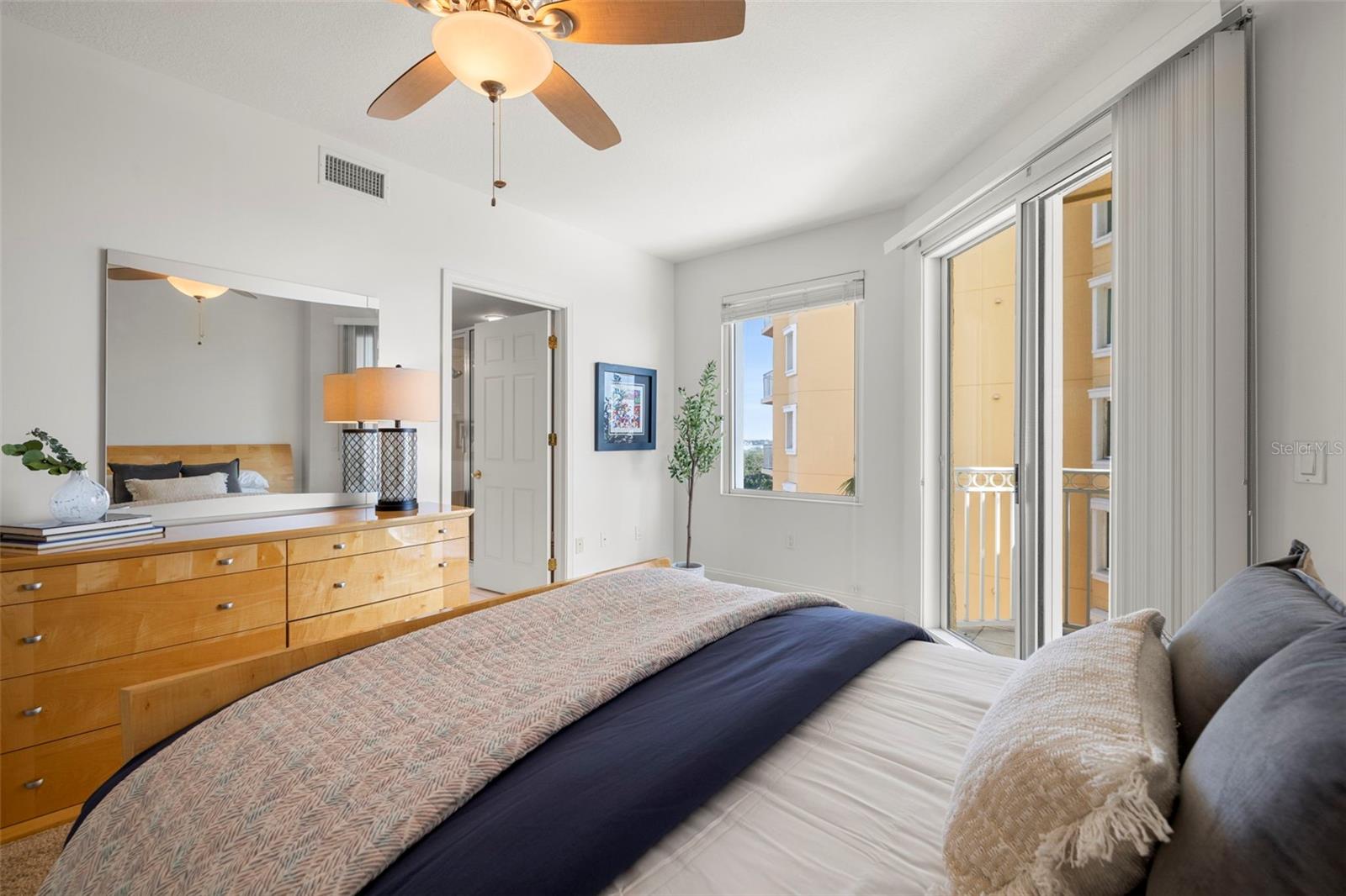 VINOY PLACE CONDO - Residential