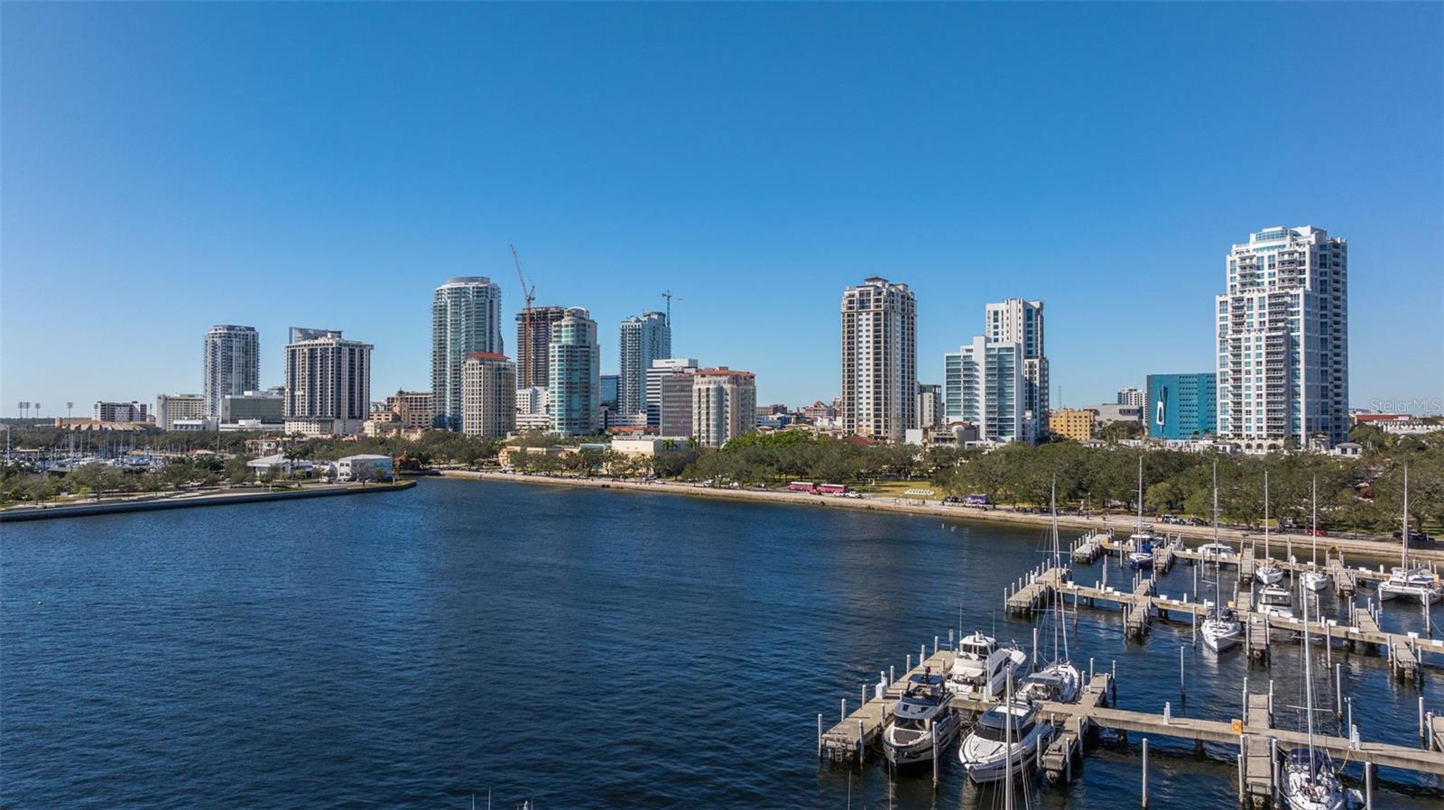 VINOY PLACE CONDO - Residential