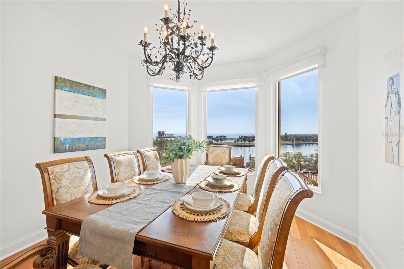 VINOY PLACE CONDO - Residential