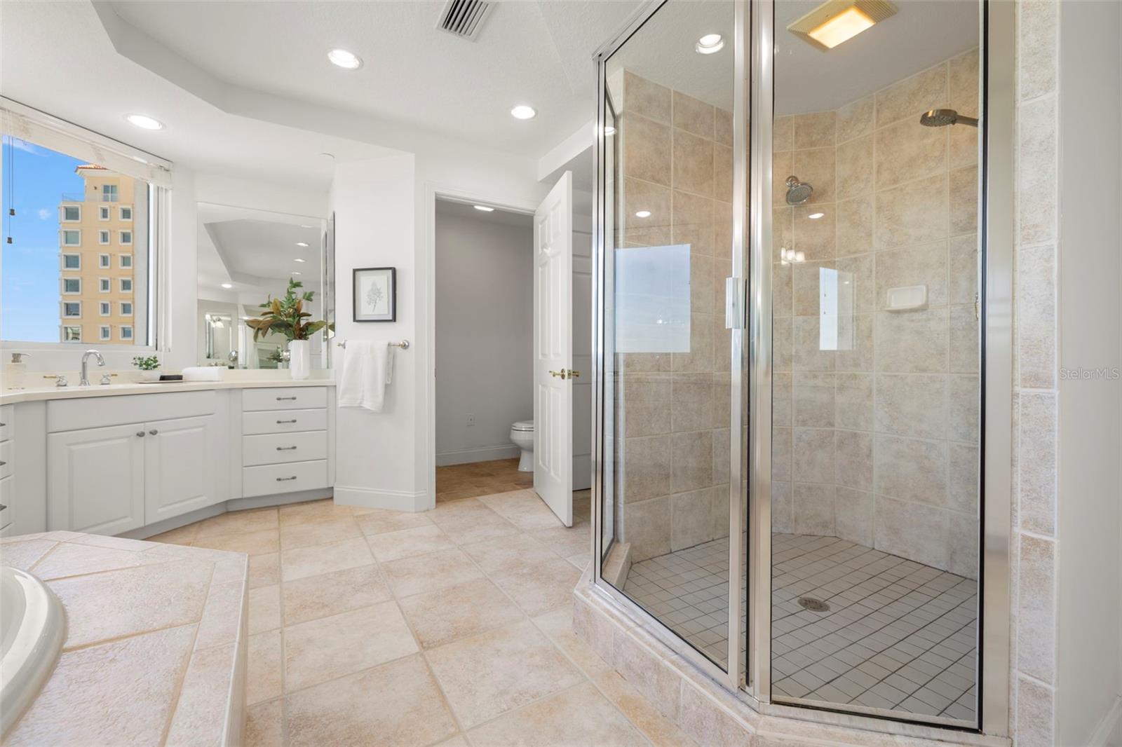 VINOY PLACE CONDO - Residential