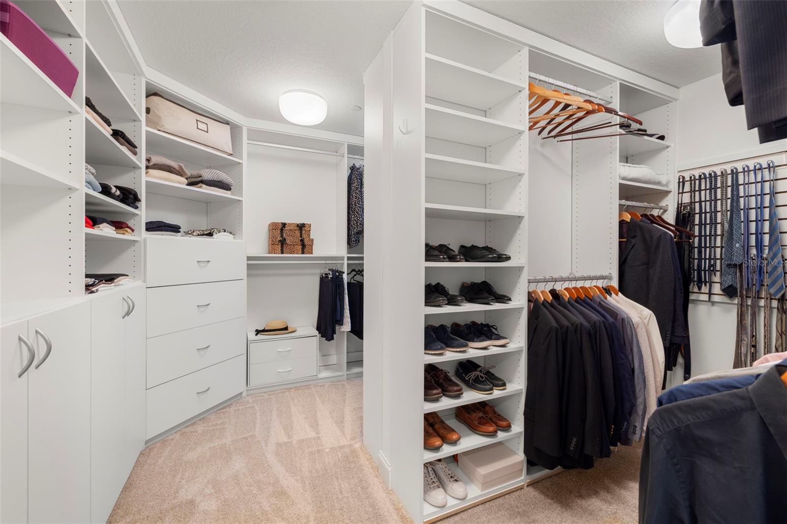 VINOY PLACE CONDO - Residential