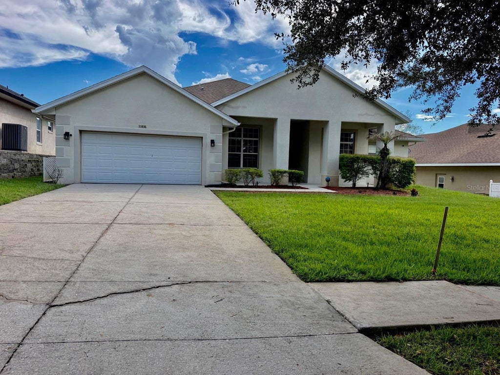 Photo of 10816 Masters Drive, Clermont, FL 34711 (MLS # O6450922)