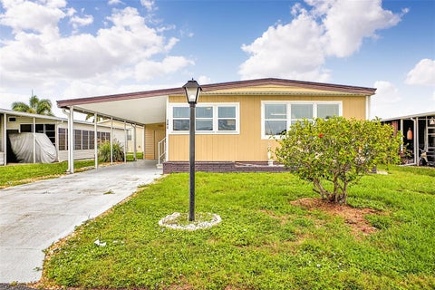 248 La Rosas, North Port, FL 34287