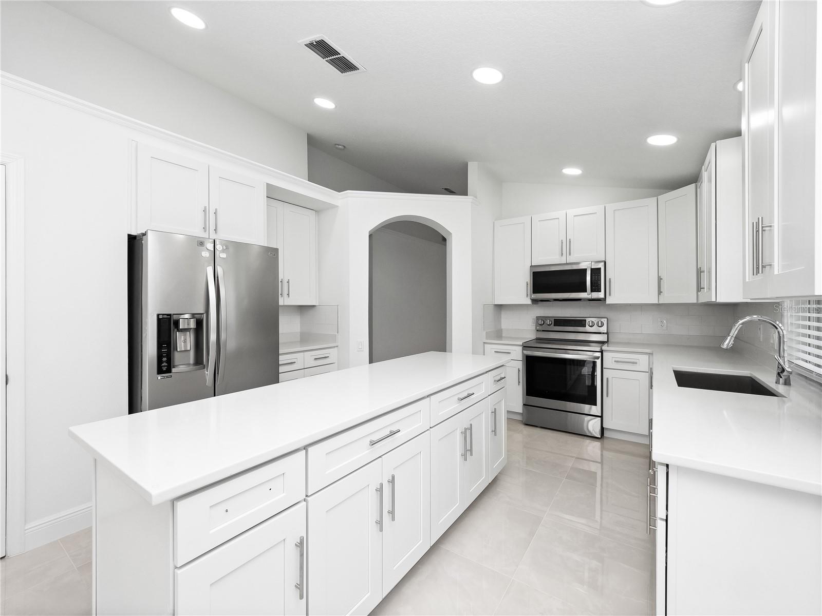 LANDSBROOK TERR - Residential Lease