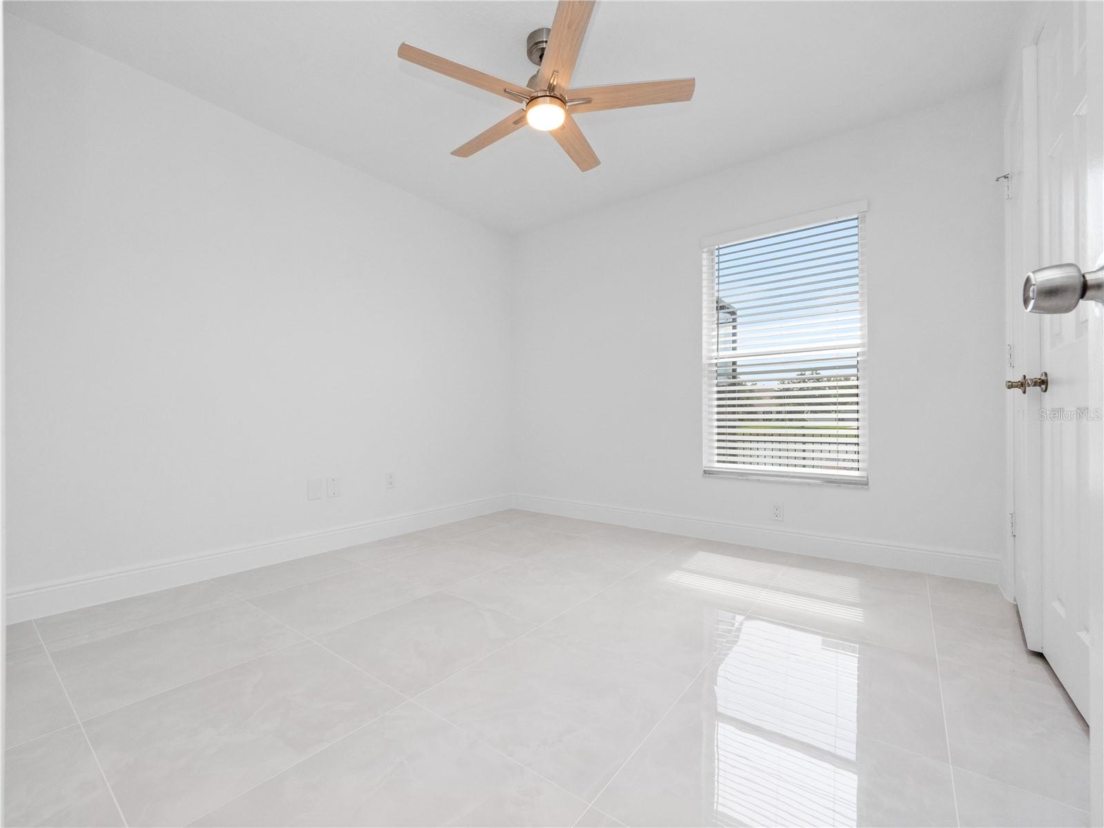 LANDSBROOK TERR - Residential Lease
