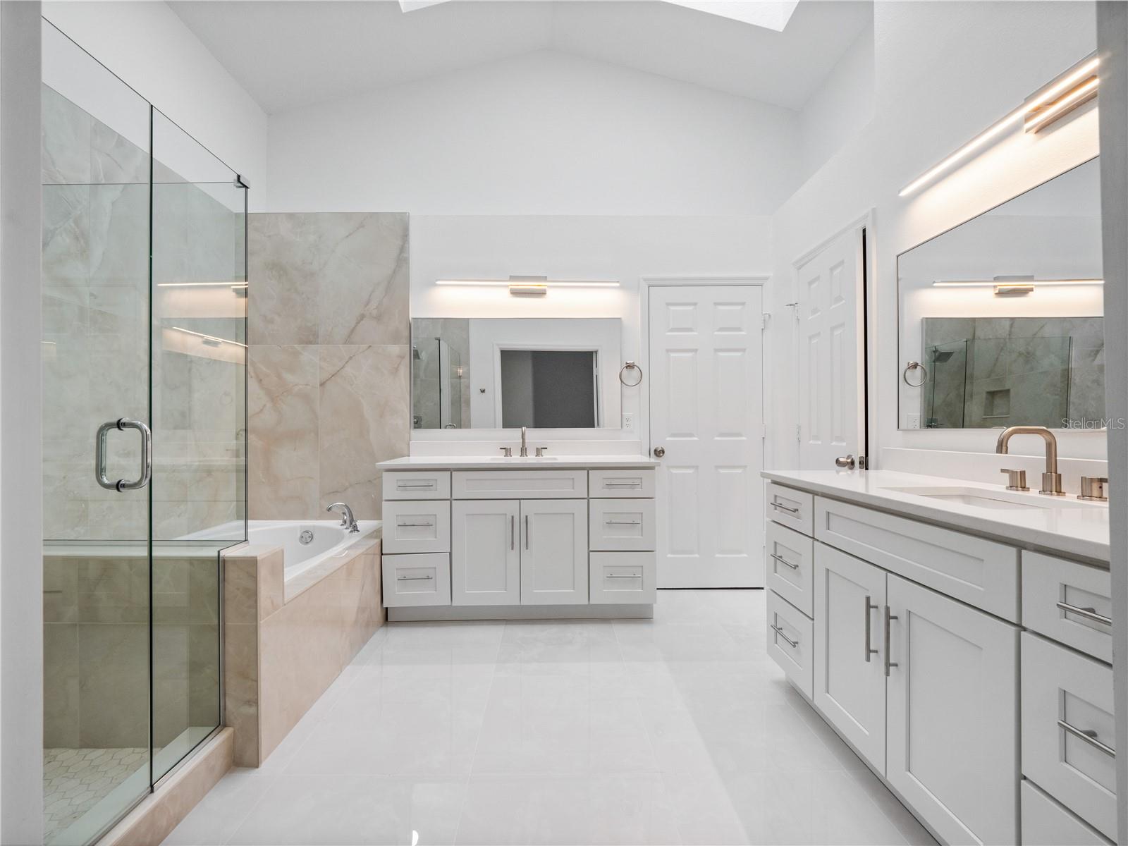 LANDSBROOK TERR - Residential Lease