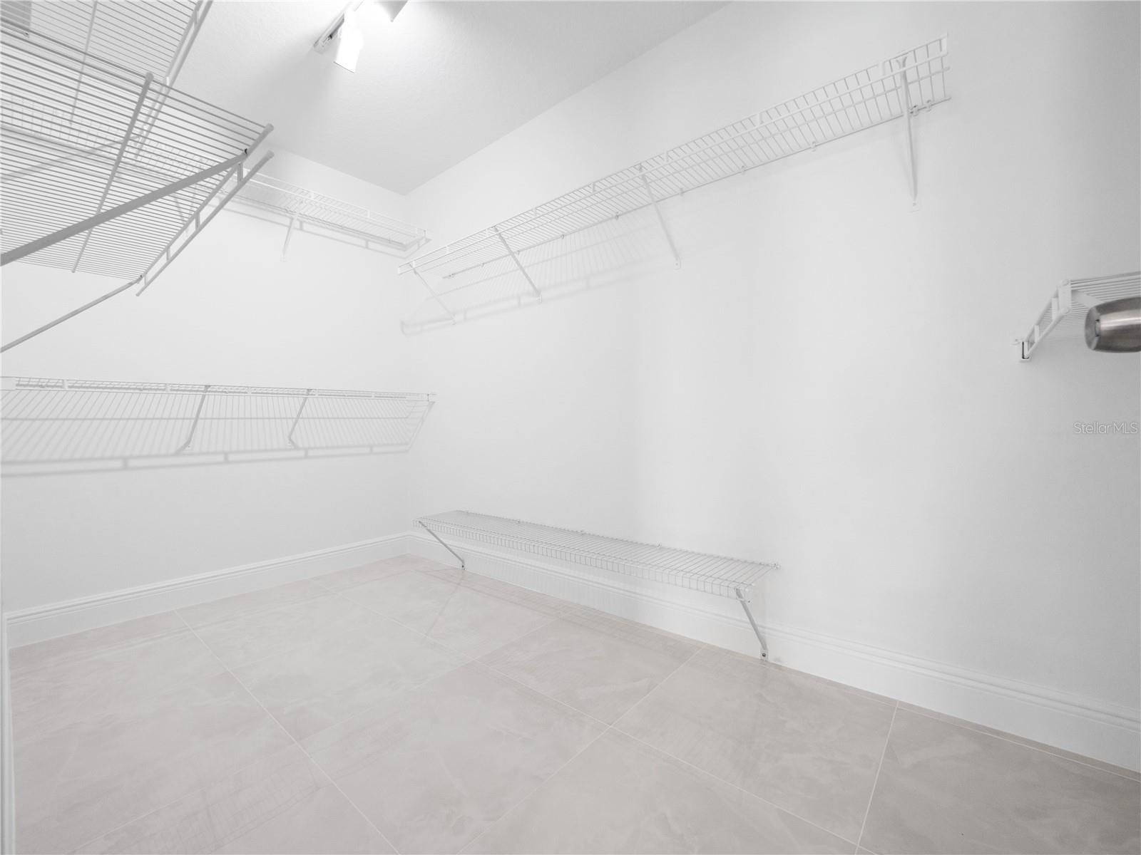 LANDSBROOK TERR - Residential Lease