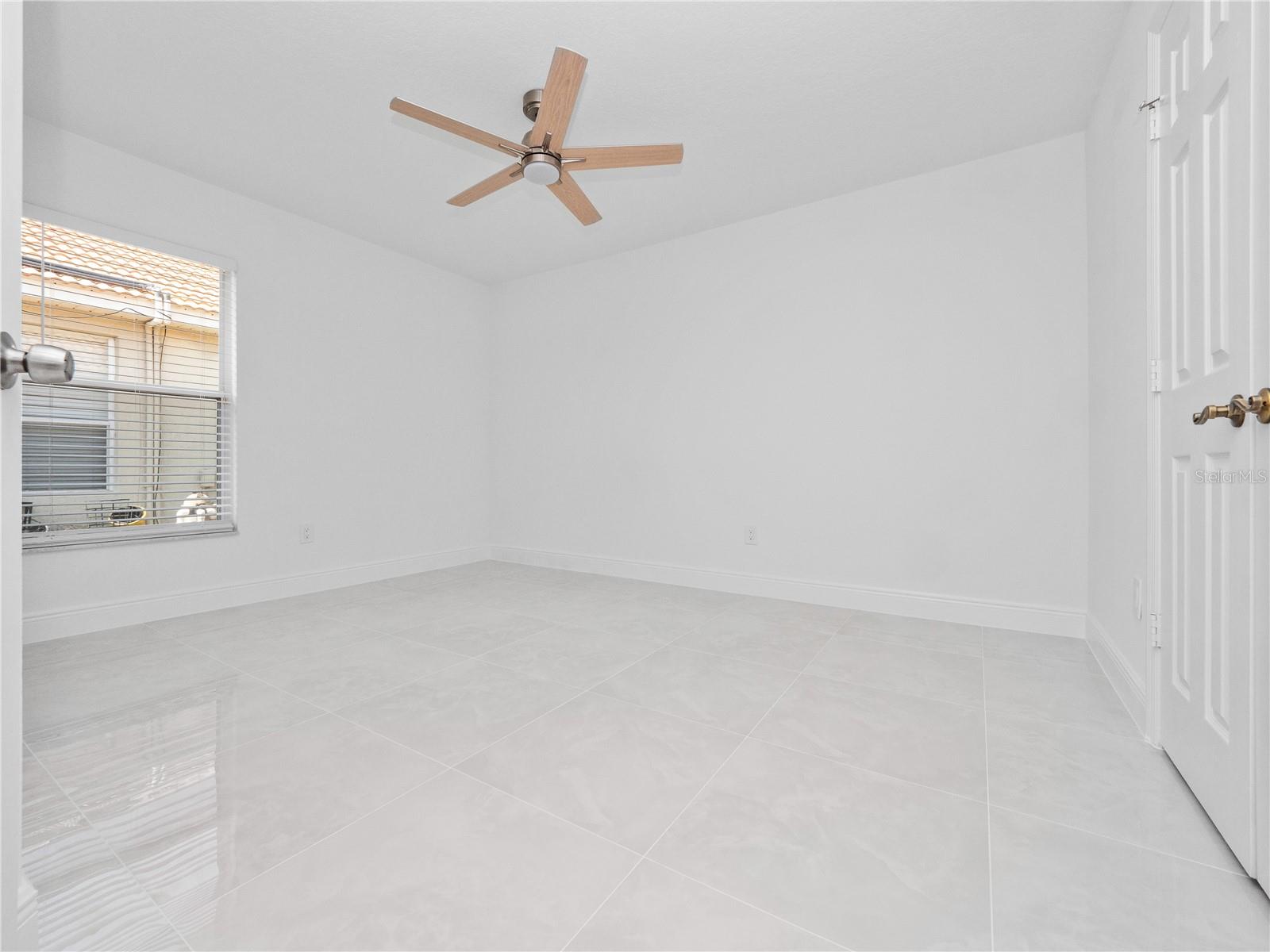 LANDSBROOK TERR - Residential Lease