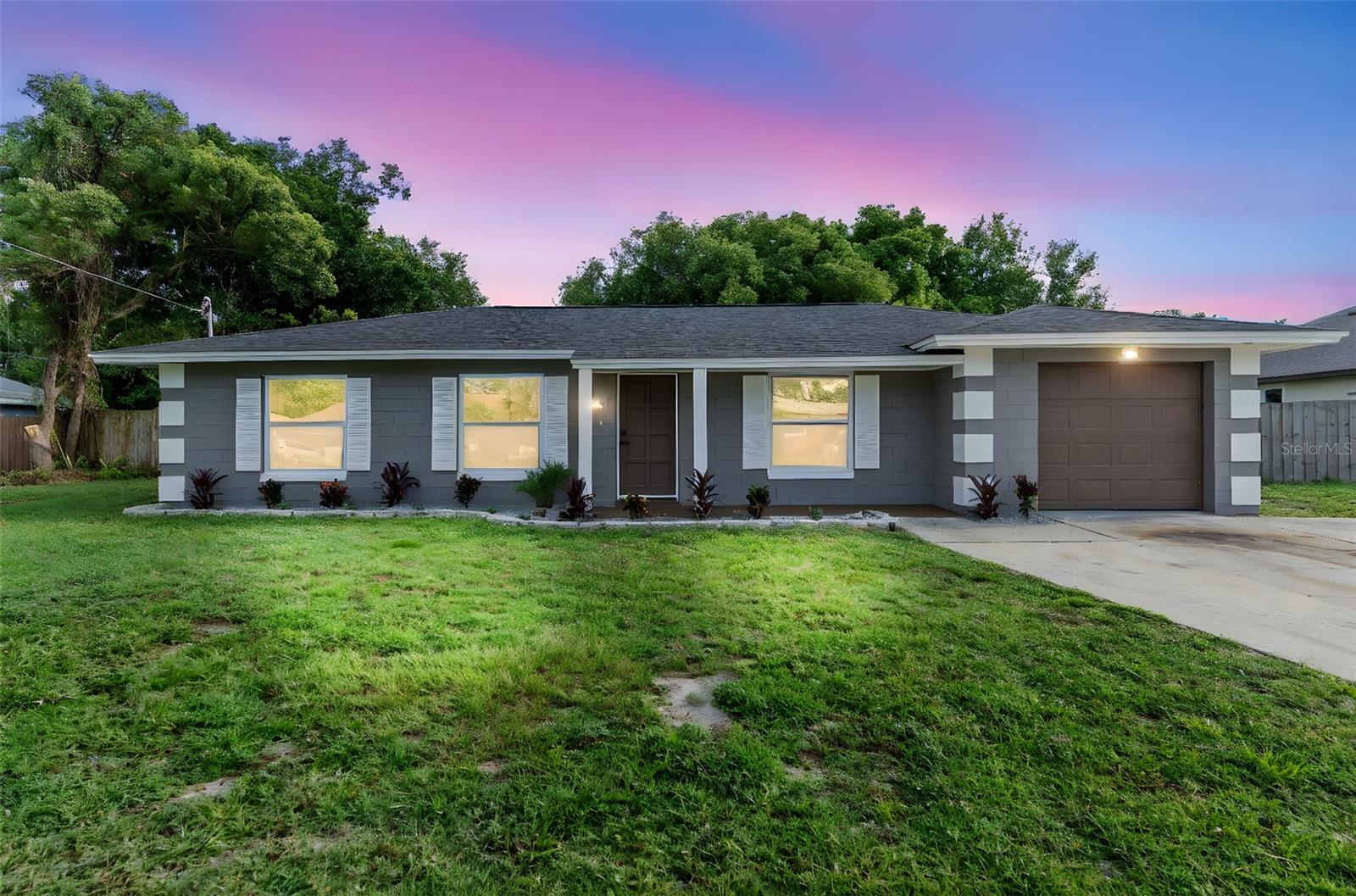 5310 PINEVIEW WAY
