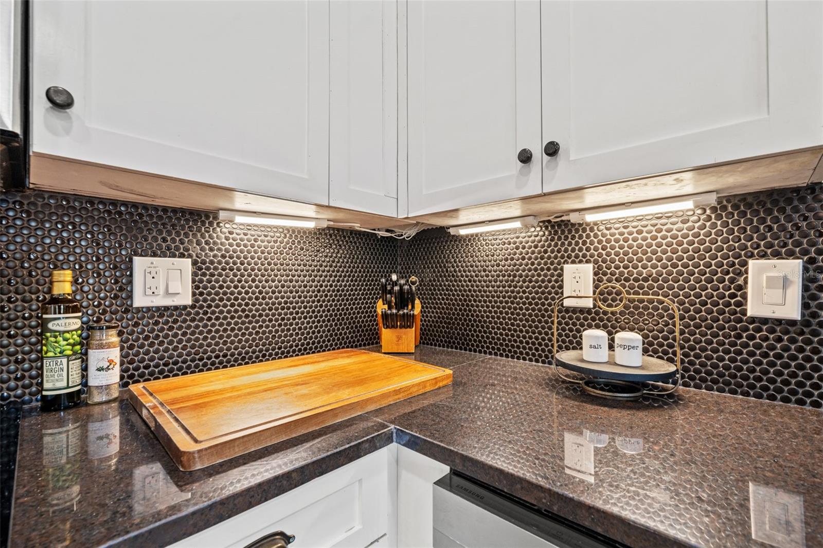 HOLLYWOOD PARK - Residential