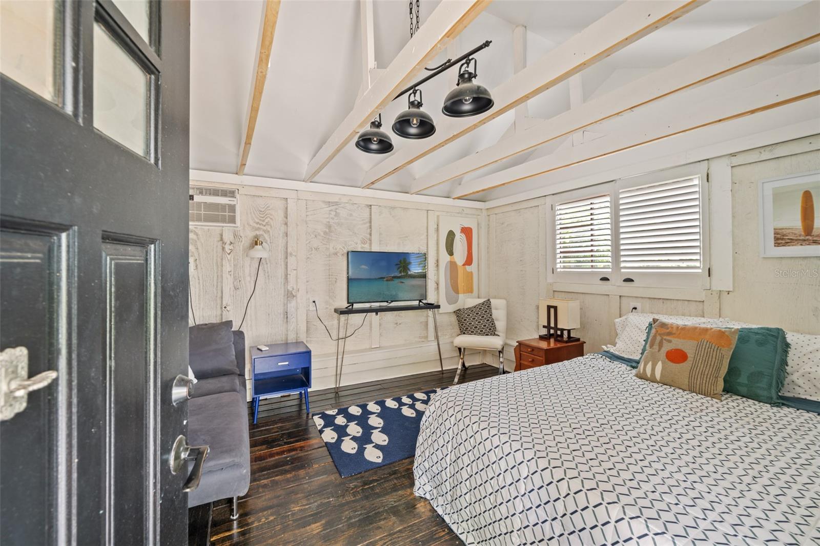 HOLLYWOOD PARK - Residential