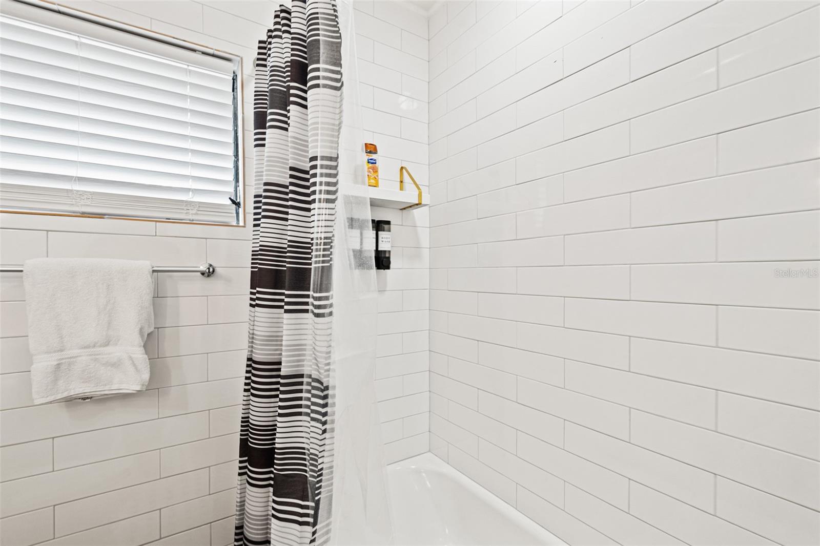 HOLLYWOOD PARK - Residential