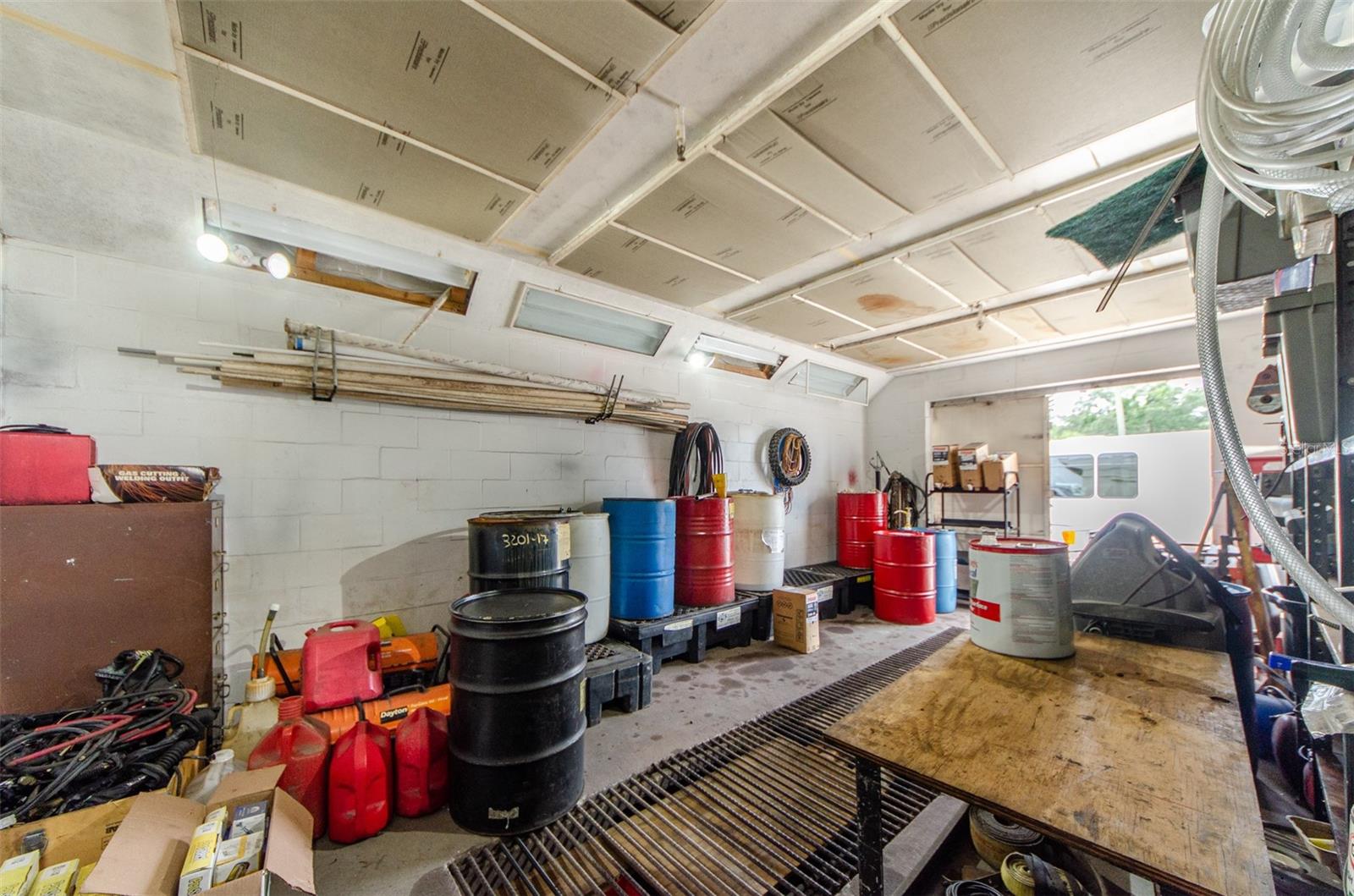 OAKLAND HEIGHTS - Commercial Sale