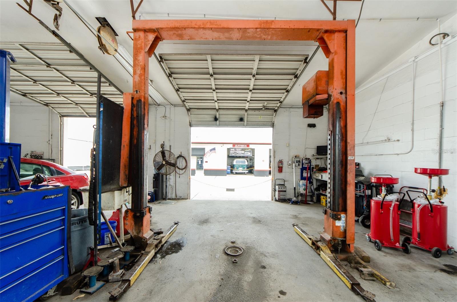 OAKLAND HEIGHTS - Commercial Sale