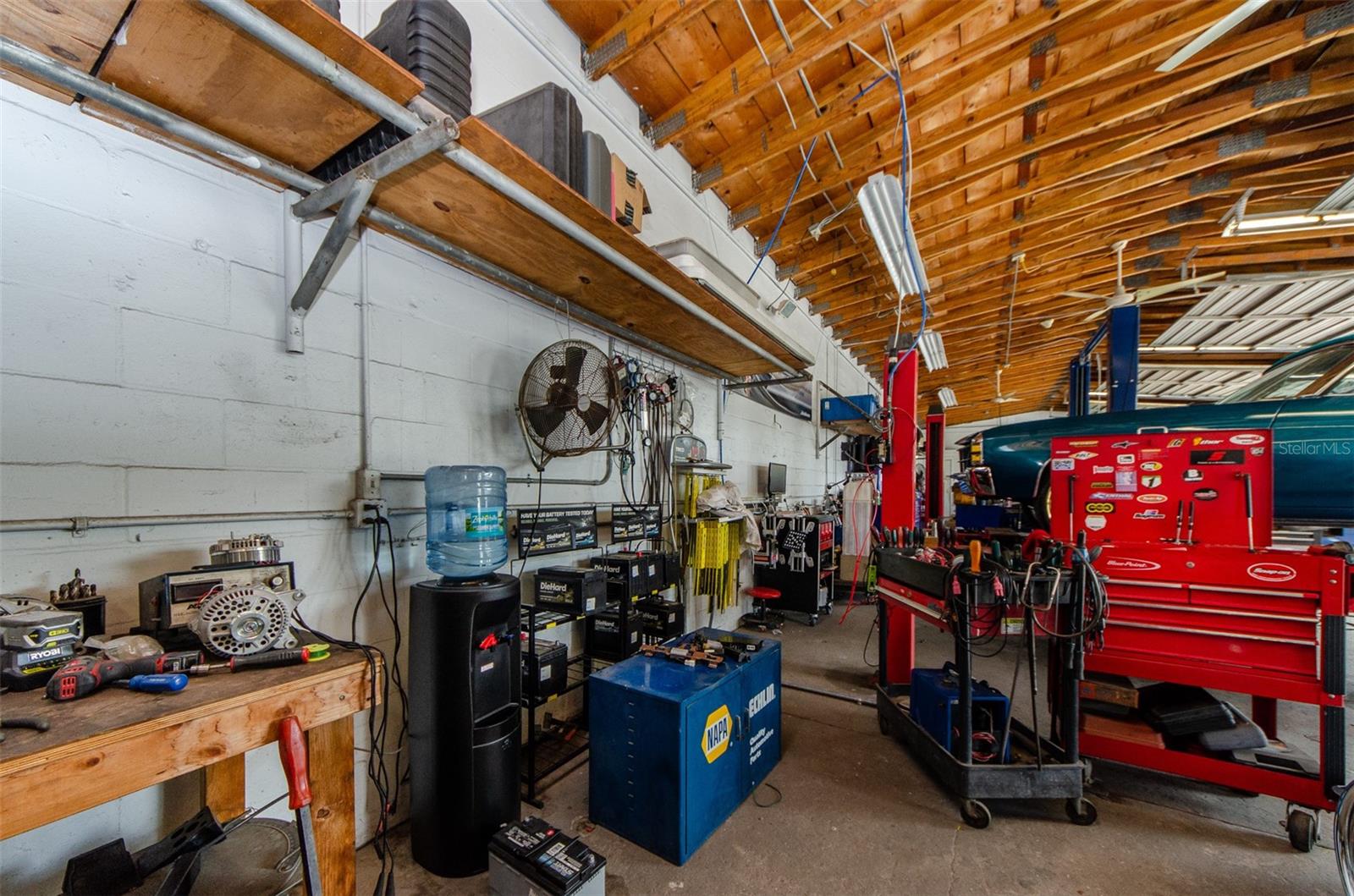 OAKLAND HEIGHTS - Commercial Sale