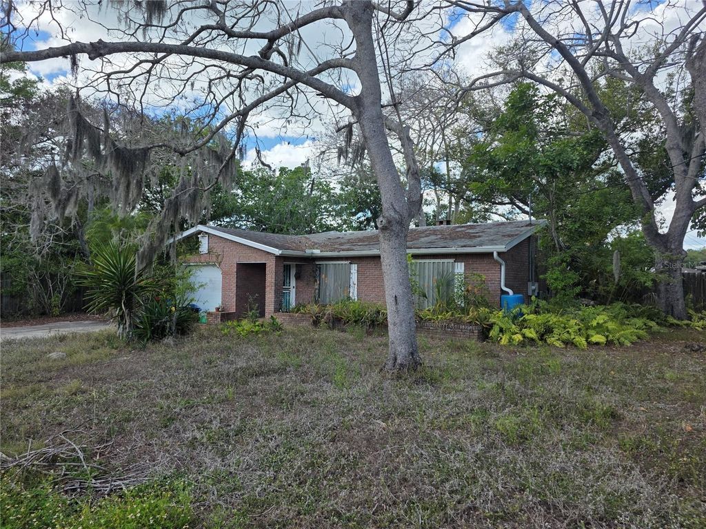 Photo of 1016 Greer Drive, Sarasota, FL 34237 (MLS # A4688675)