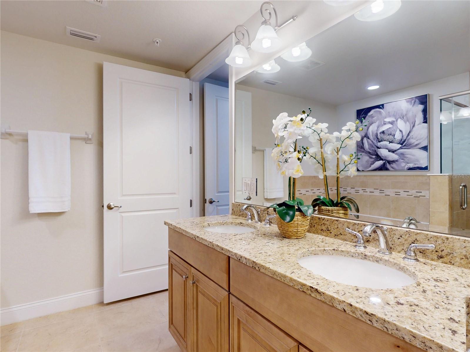 RIVERWALK/CORONADO ISLAND-BLDG - Residential