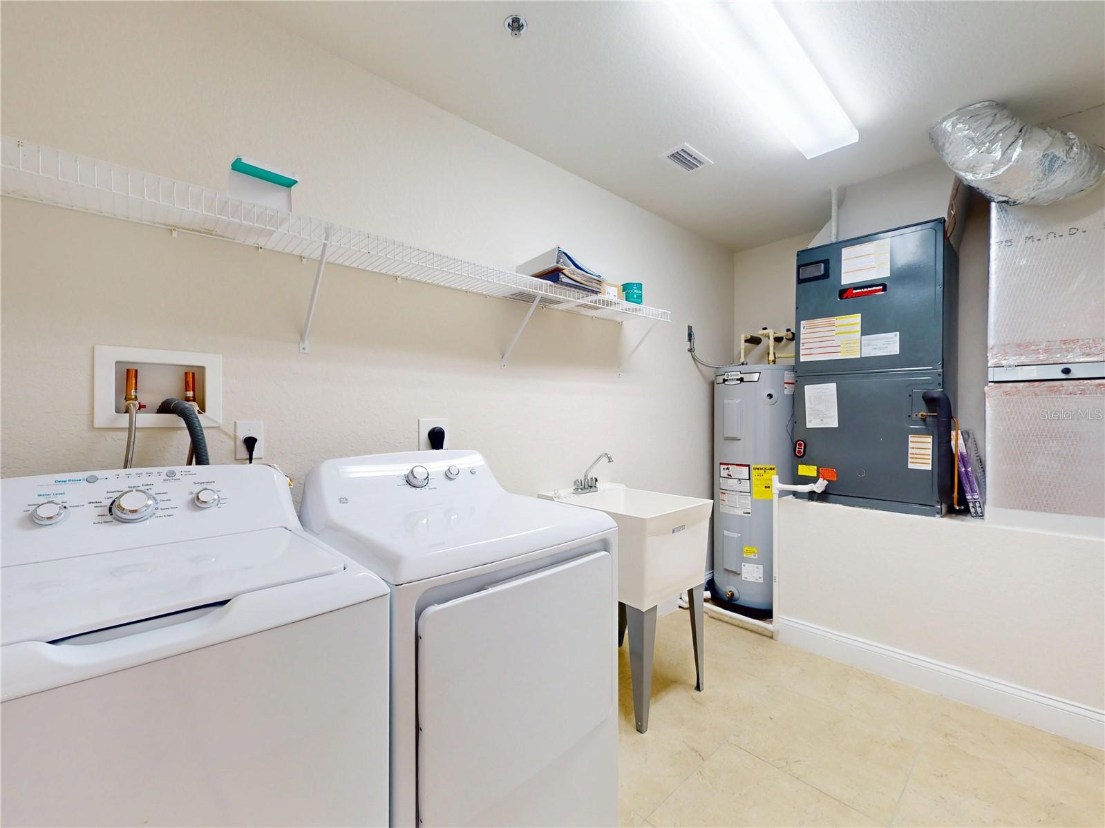 RIVERWALK/CORONADO ISLAND-BLDG - Residential