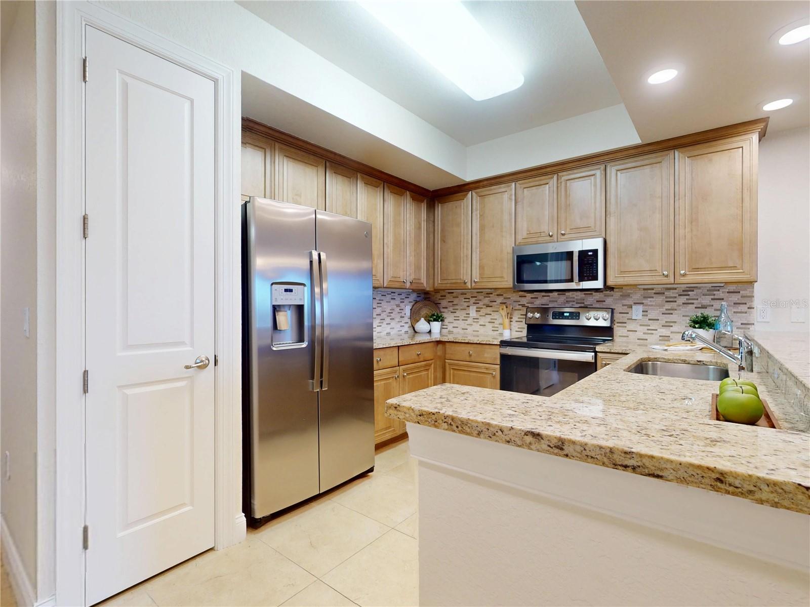 RIVERWALK/CORONADO ISLAND-BLDG - Residential