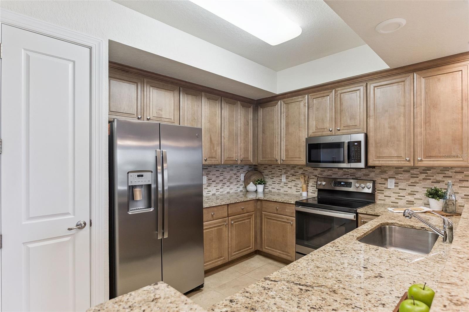 3 RIVERWALK DRIVE 404