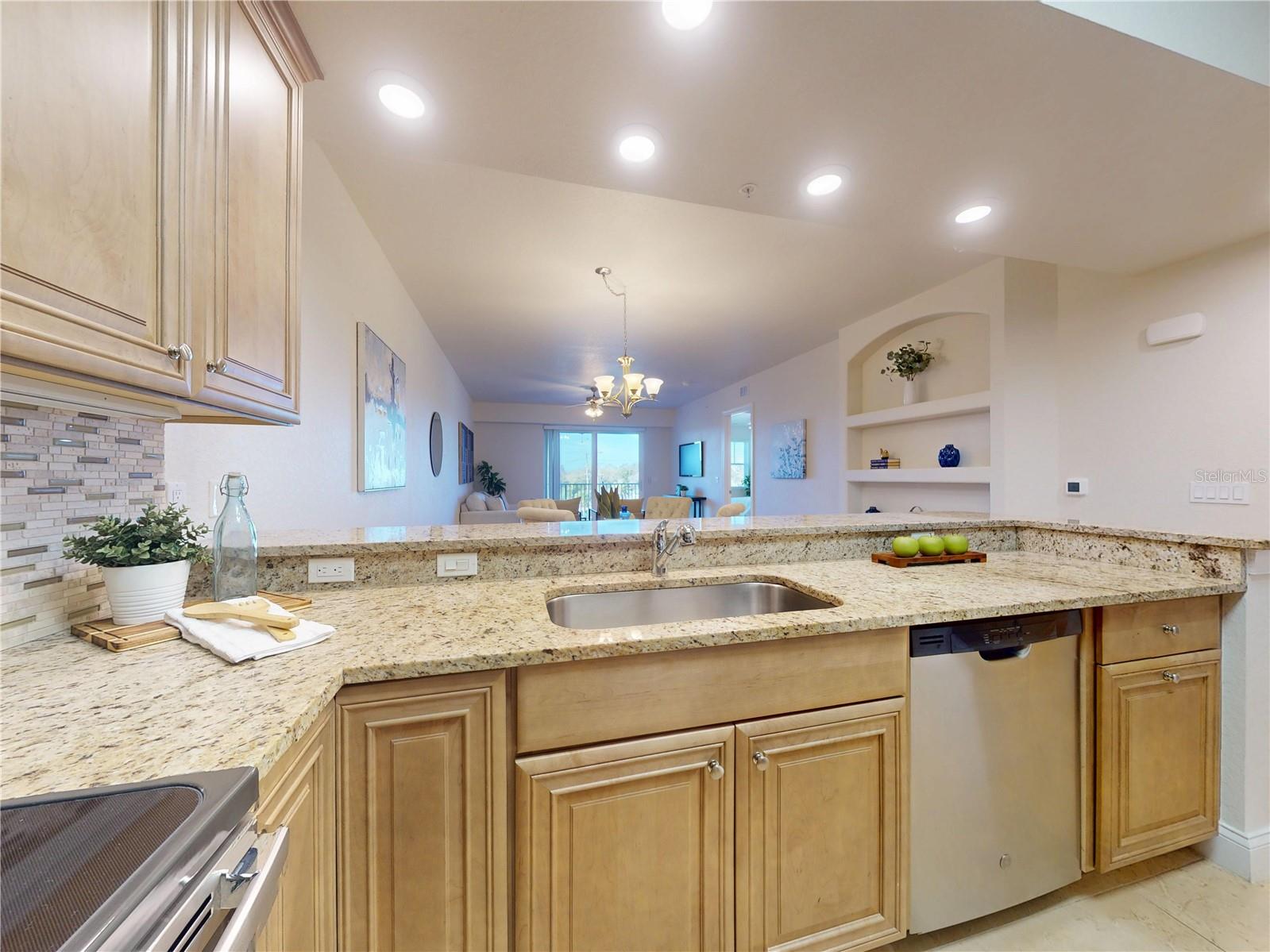 RIVERWALK/CORONADO ISLAND-BLDG - Residential