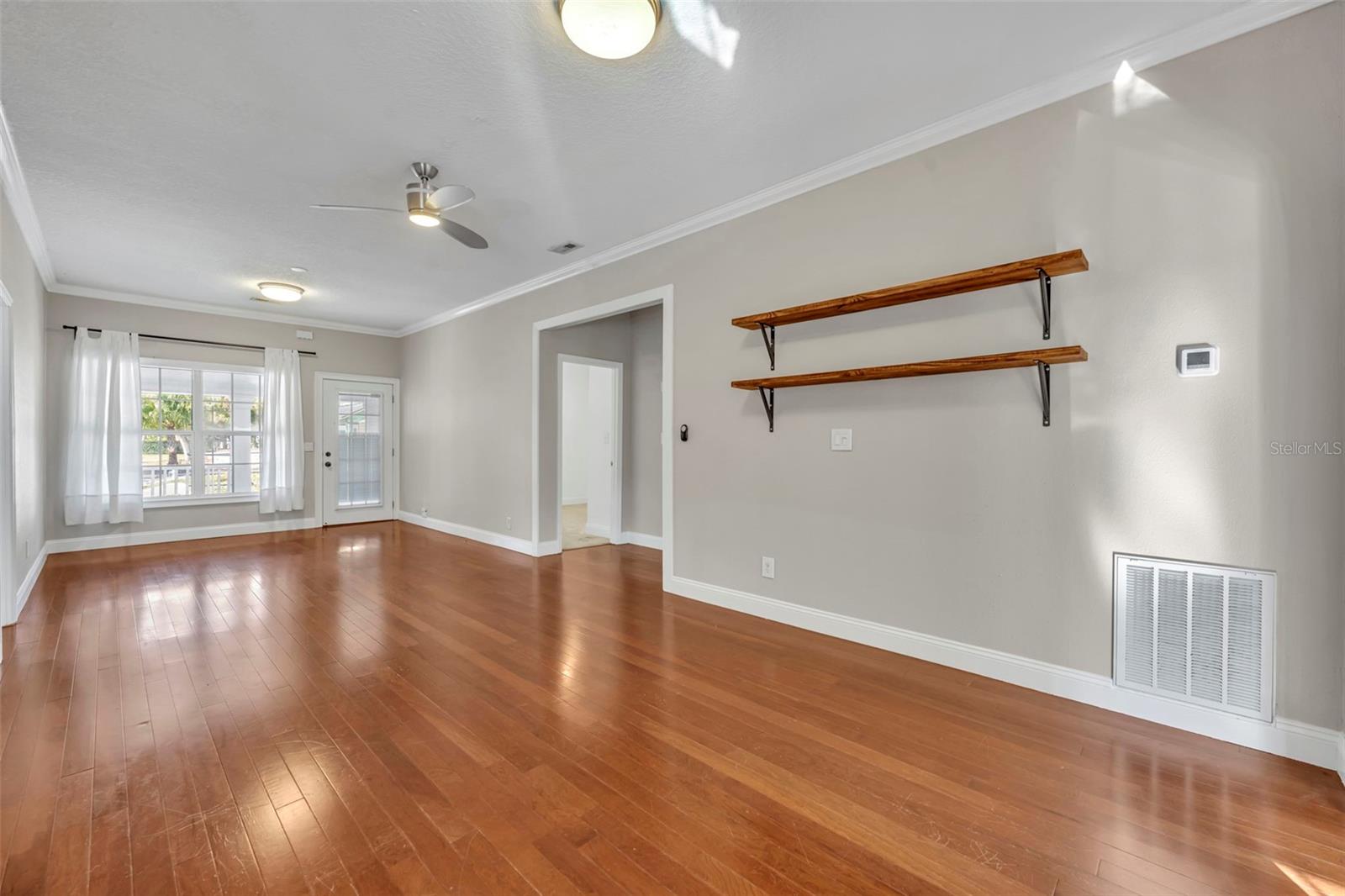 L L PAYNES SUB - Residential Lease