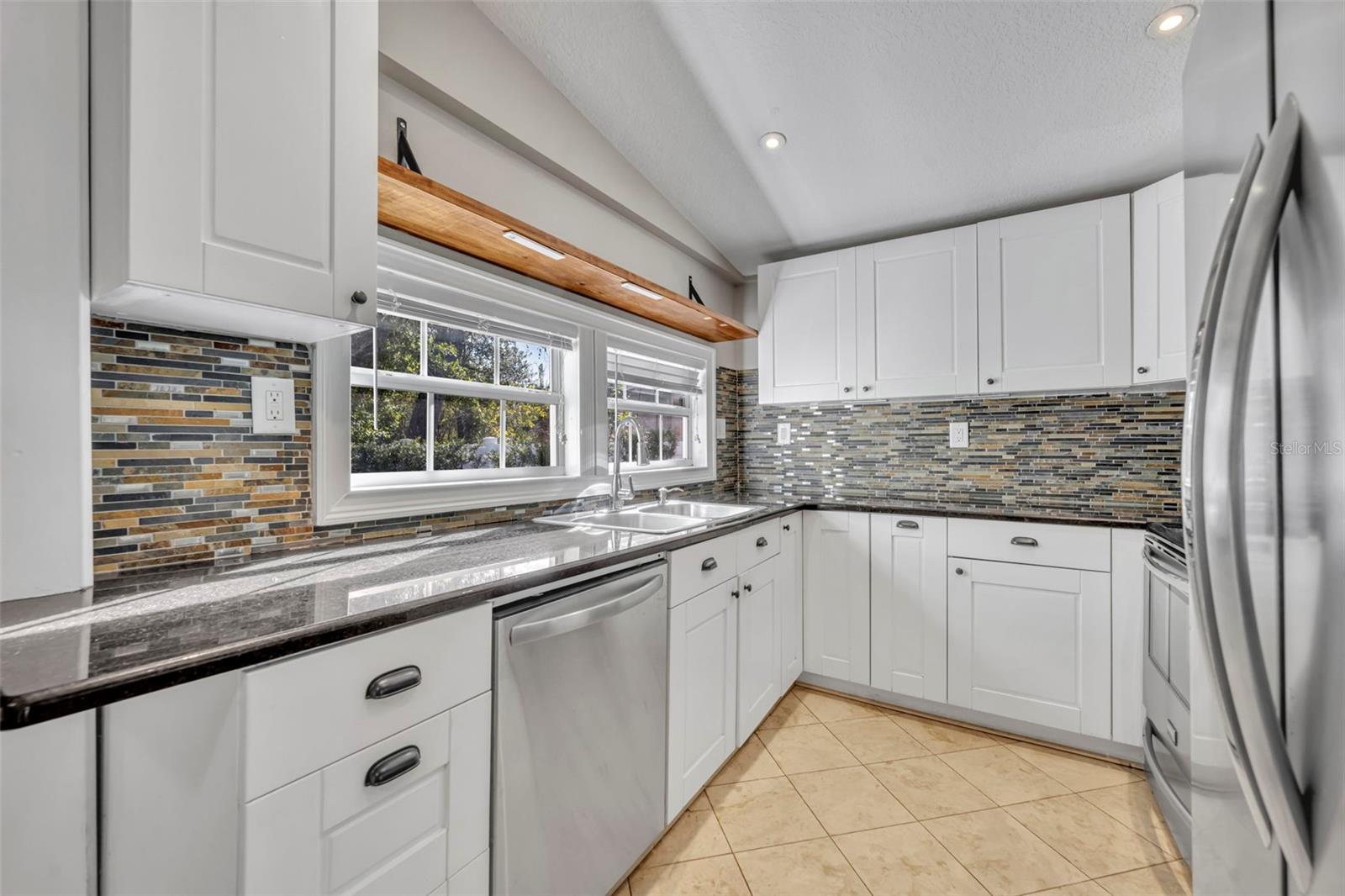 L L PAYNES SUB - Residential Lease