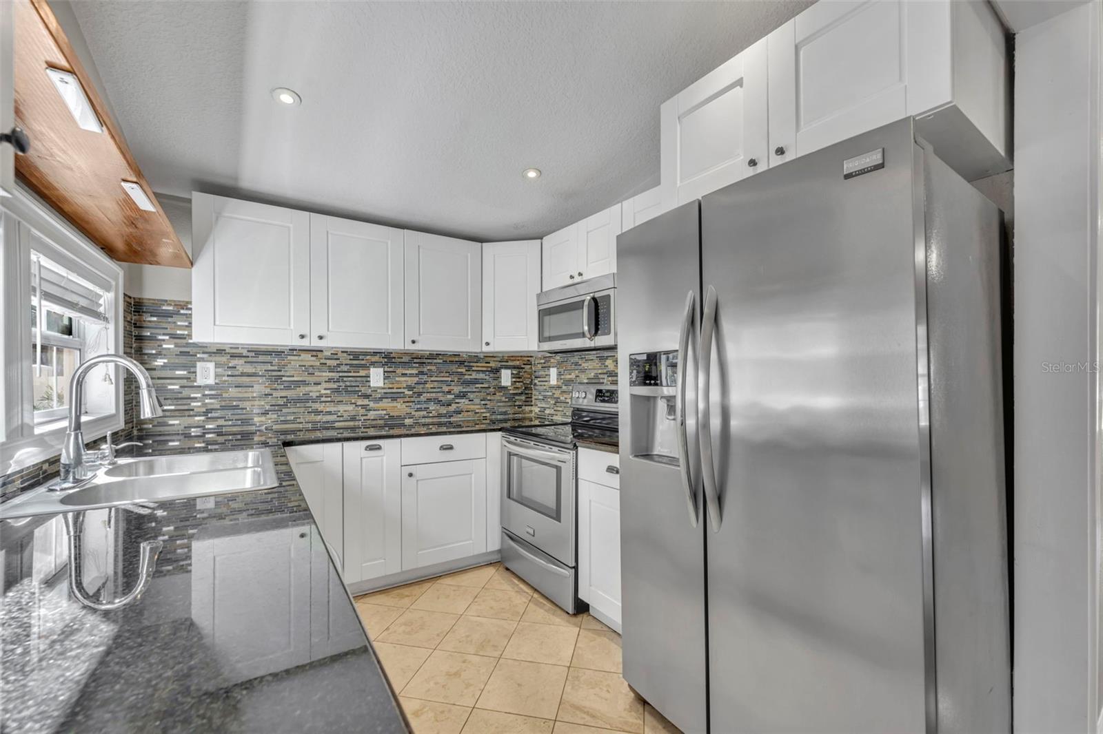 L L PAYNES SUB - Residential Lease