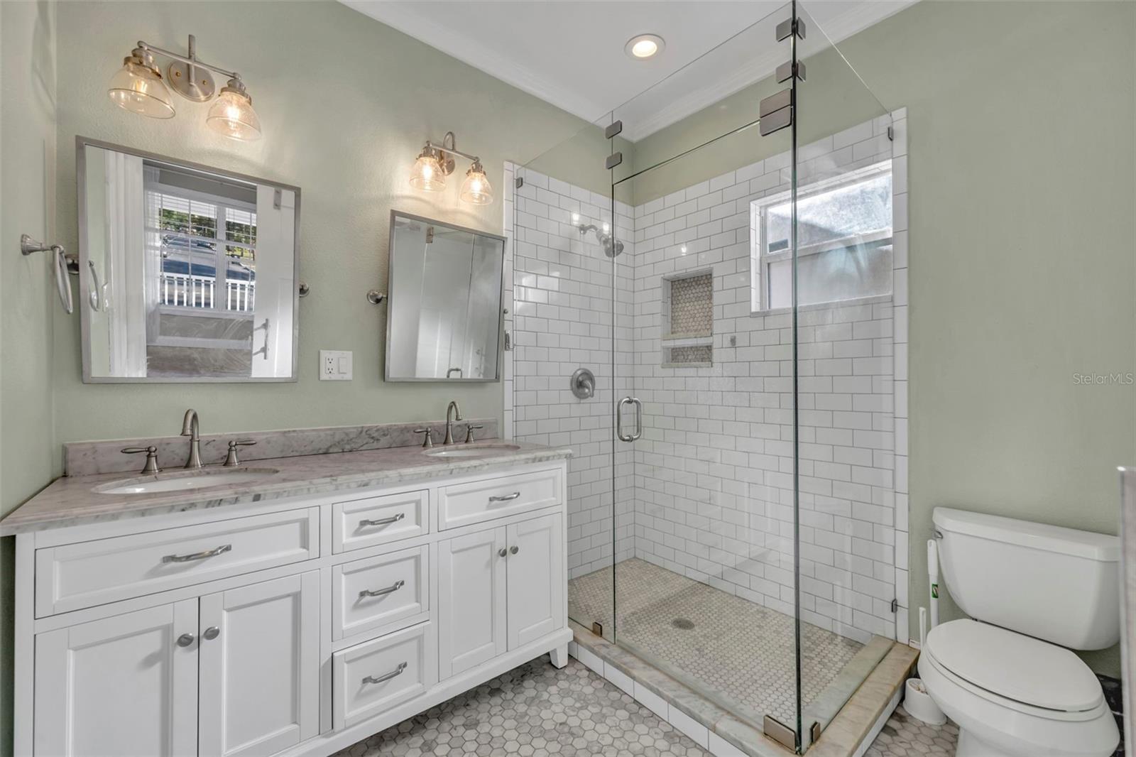 L L PAYNES SUB - Residential Lease