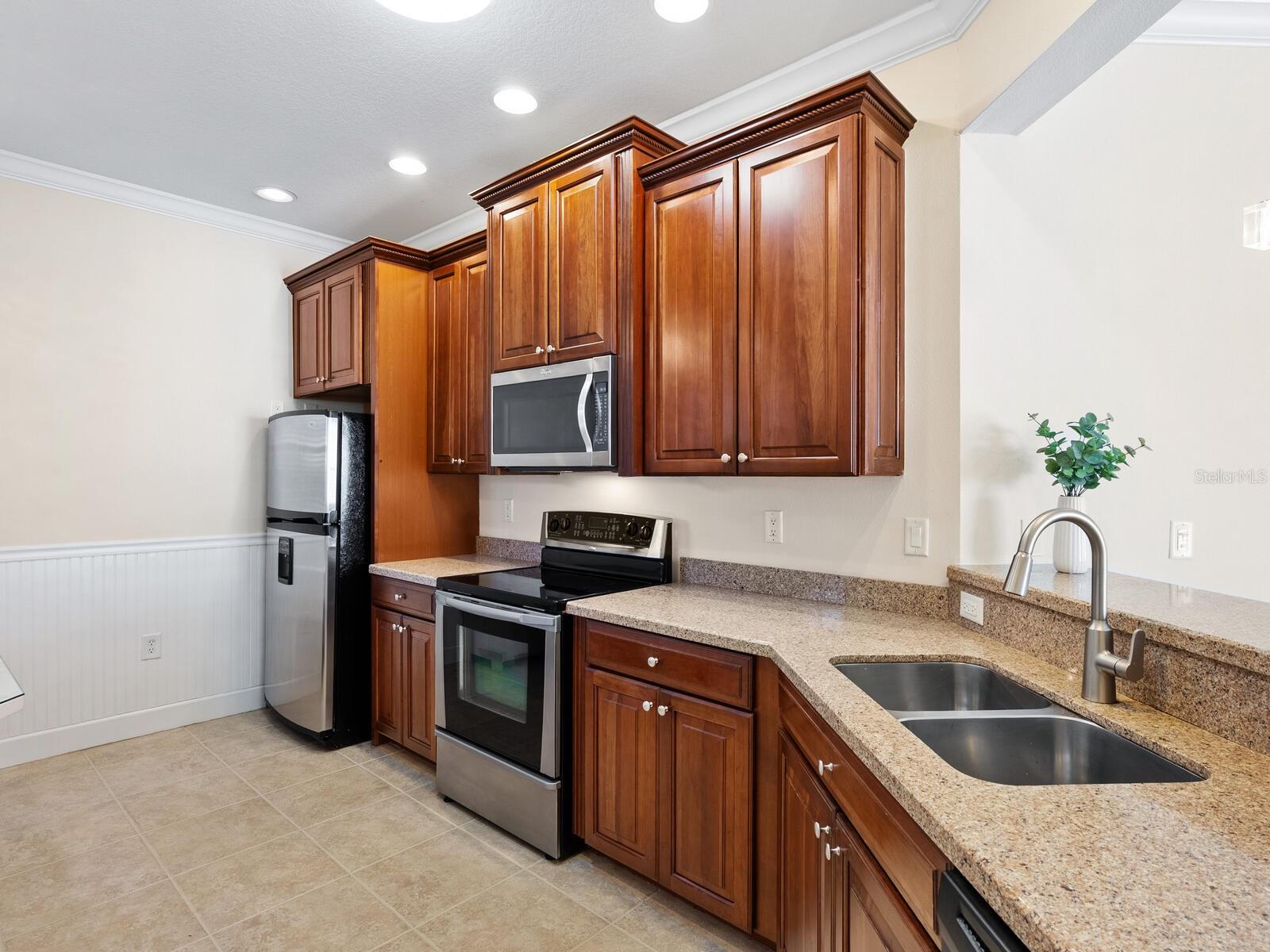 VENETIAN FALLS PH 3 - Residential