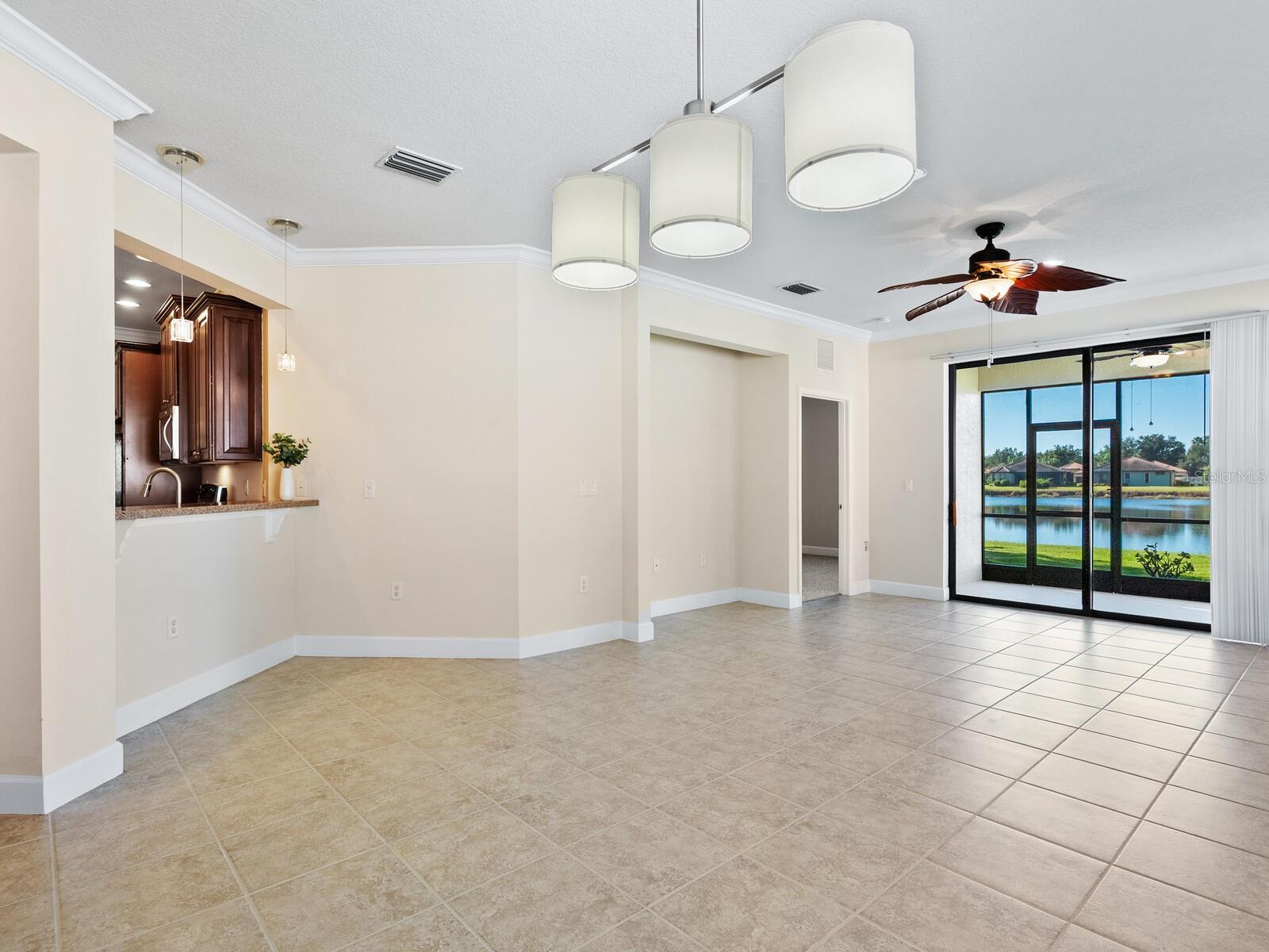 VENETIAN FALLS PH 3 - Residential