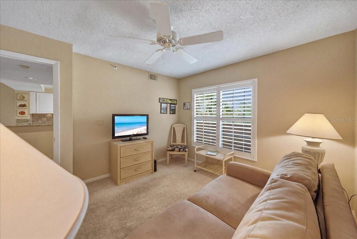 EIGHTH FAIRWAY - Residential