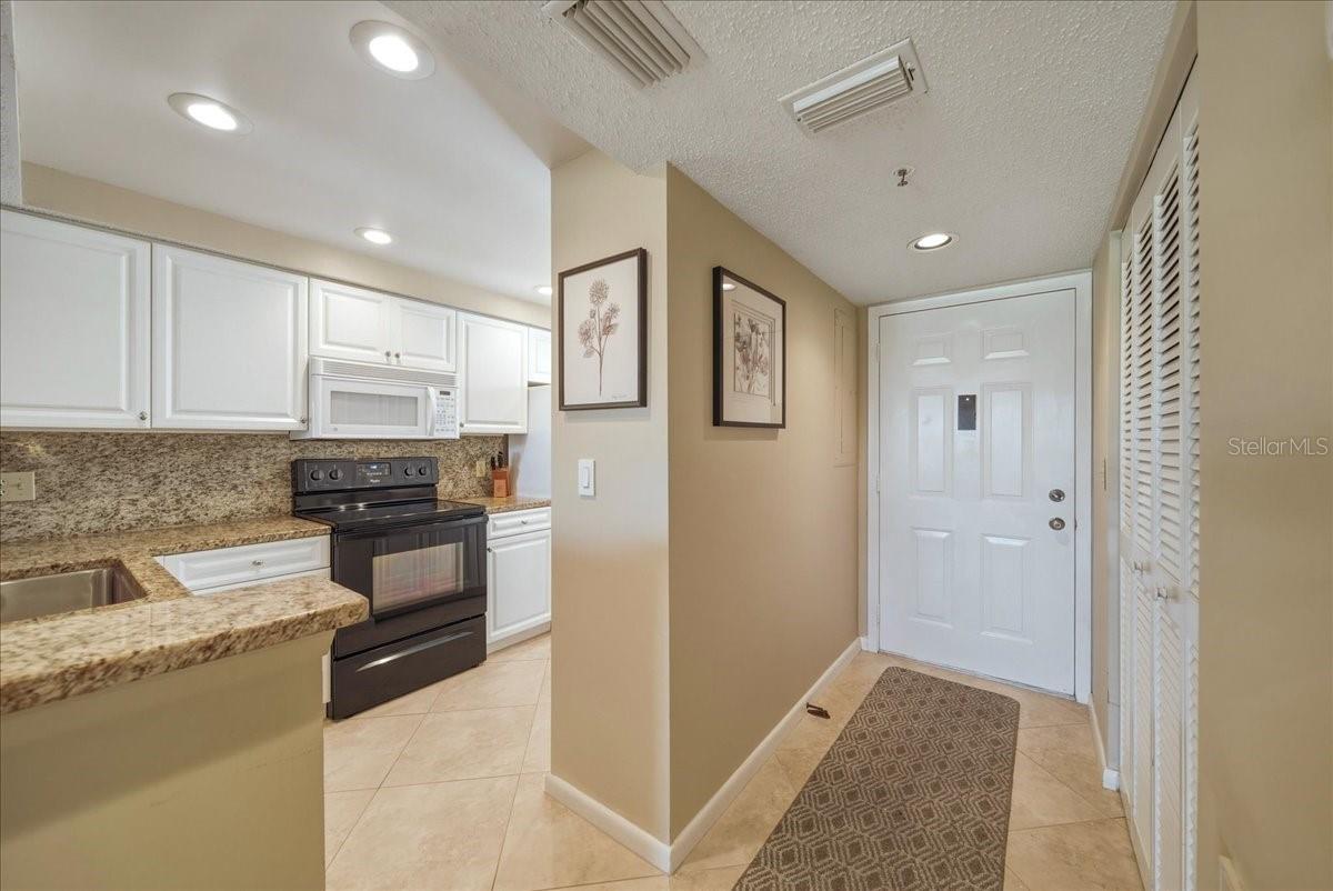EIGHTH FAIRWAY - Residential