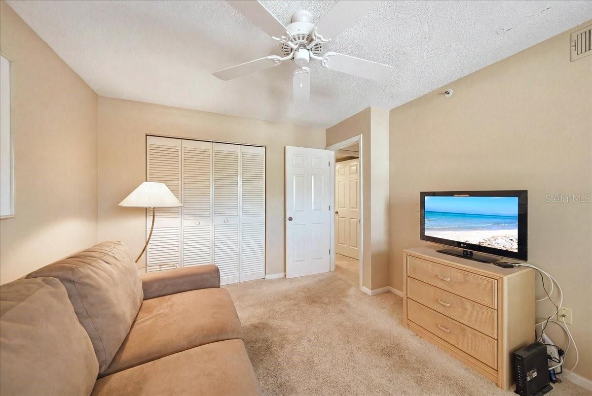 EIGHTH FAIRWAY - Residential