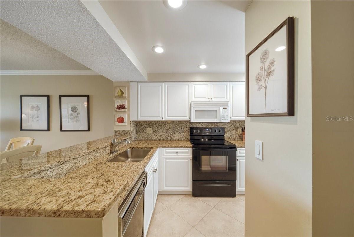EIGHTH FAIRWAY - Residential
