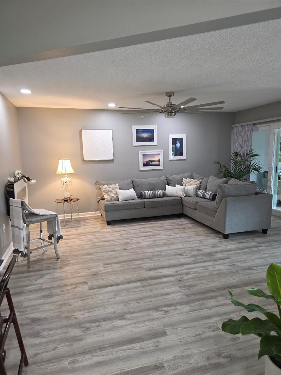 CEDAR HAMMOCK - Residential