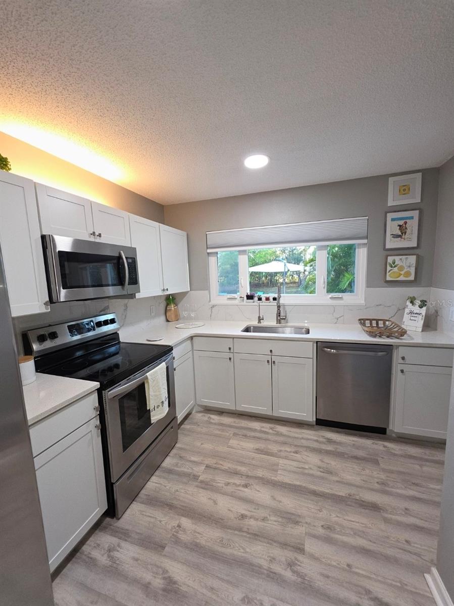 CEDAR HAMMOCK - Residential