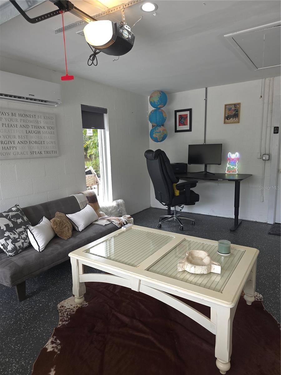 CEDAR HAMMOCK - Residential