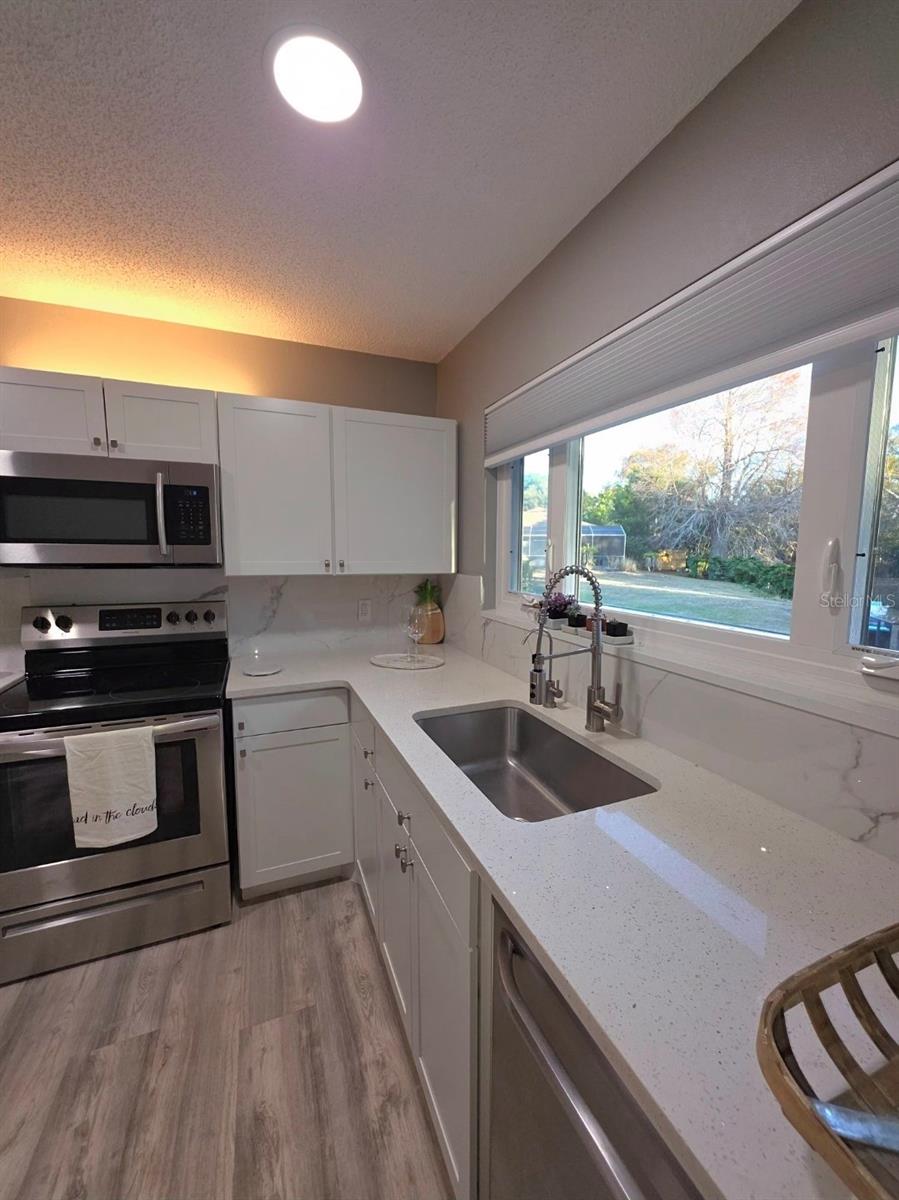 CEDAR HAMMOCK - Residential