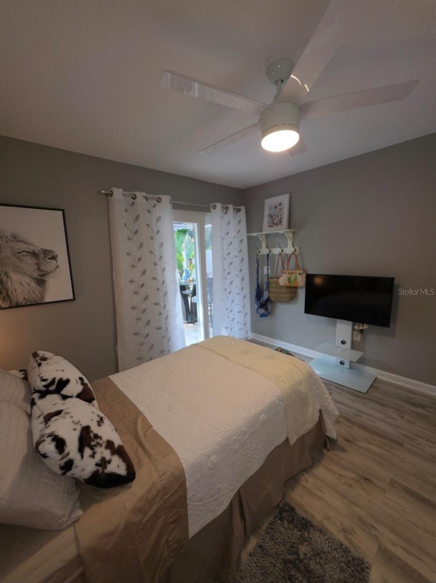 CEDAR HAMMOCK - Residential