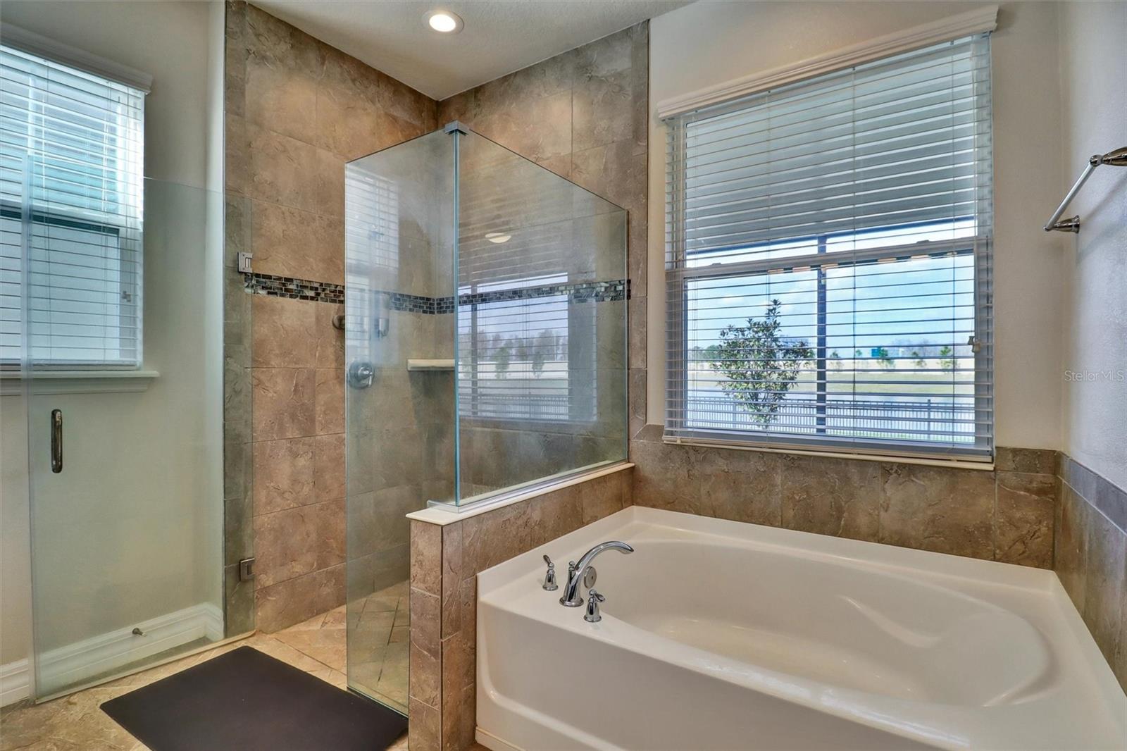 RANDAL PARK - PHASE 5 89/66 LOT 518 - Residential